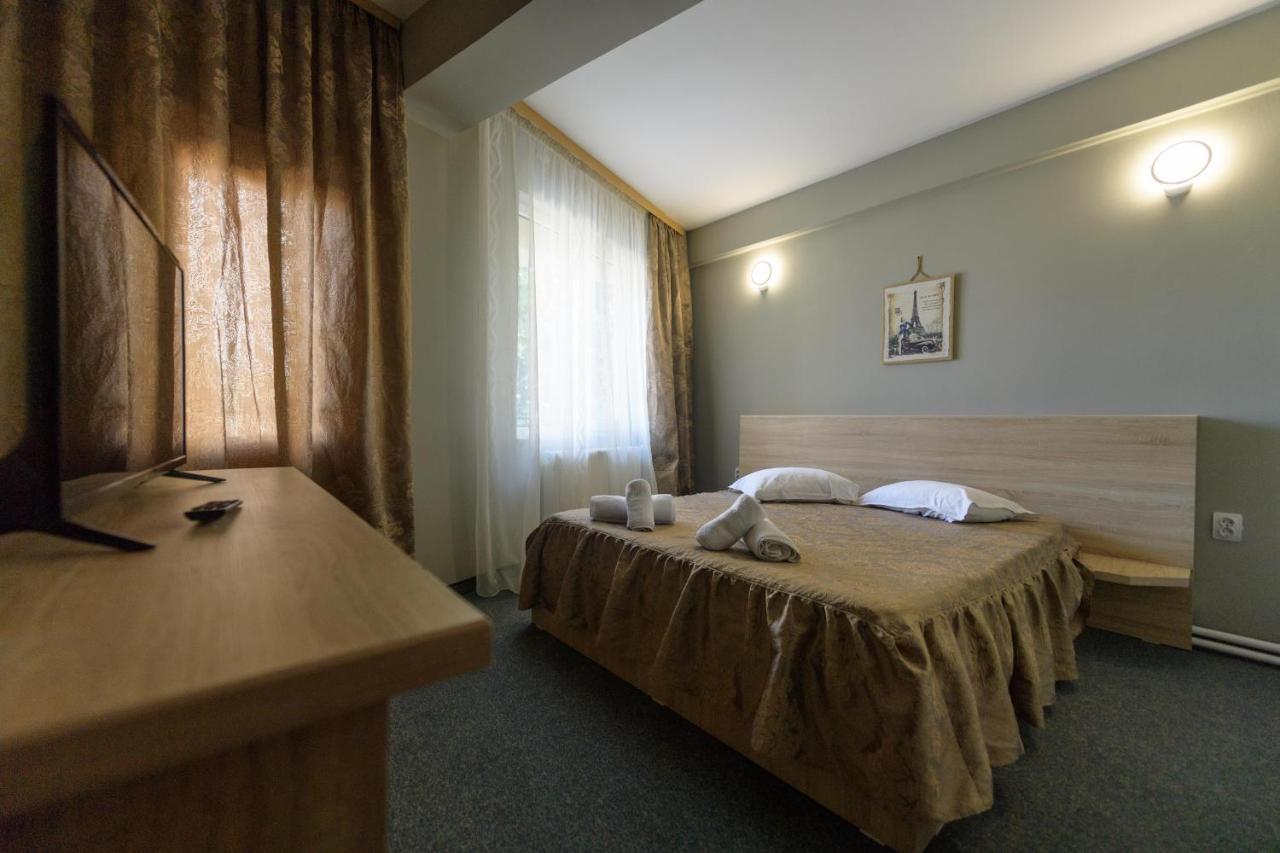 Hotel Cora Constanta Exterior photo