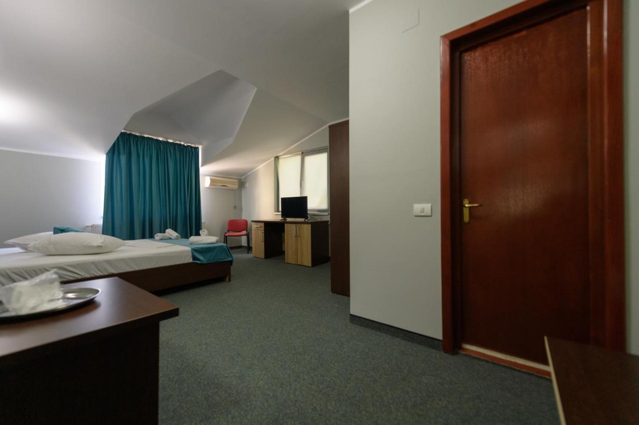 Hotel Cora Constanta Exterior photo