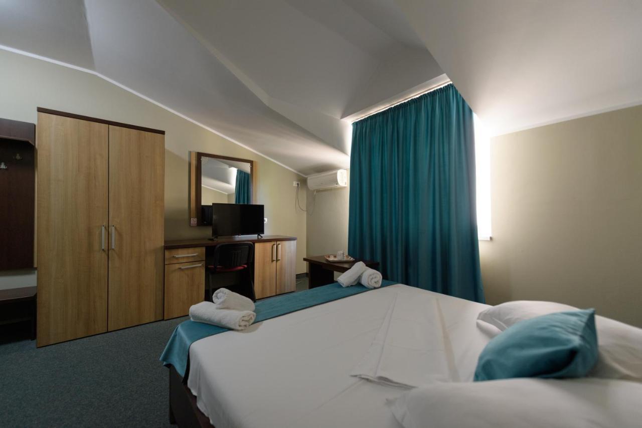 Hotel Cora Constanta Exterior photo